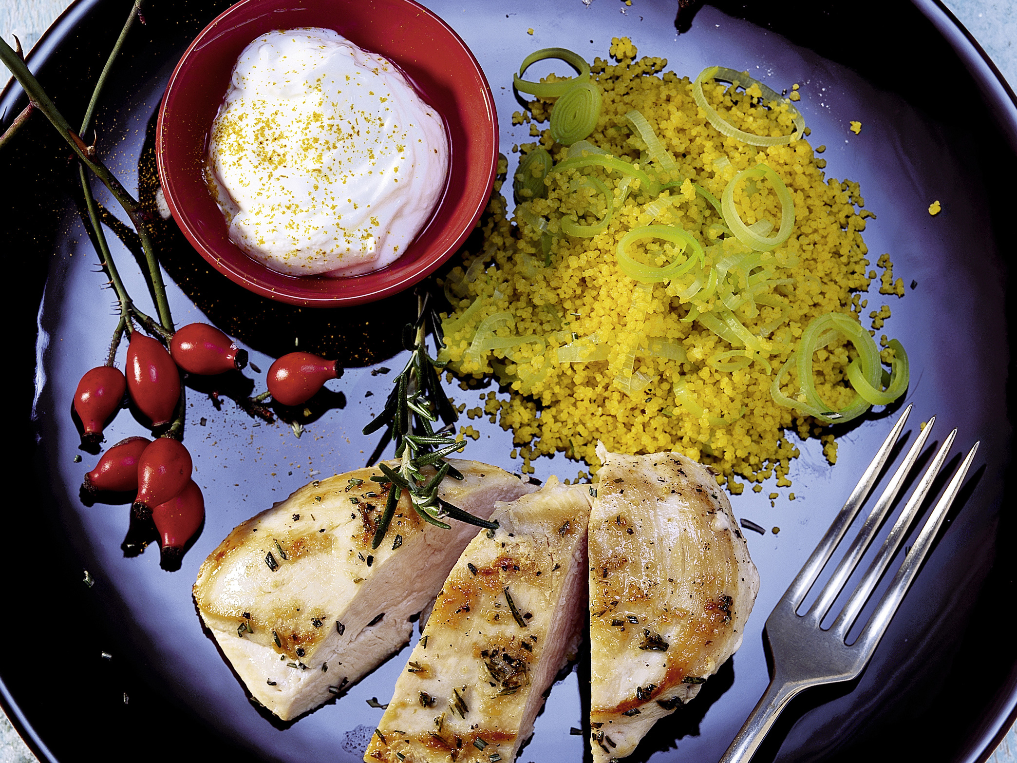 Rosmarin-Poulet mit Lauch-Couscous