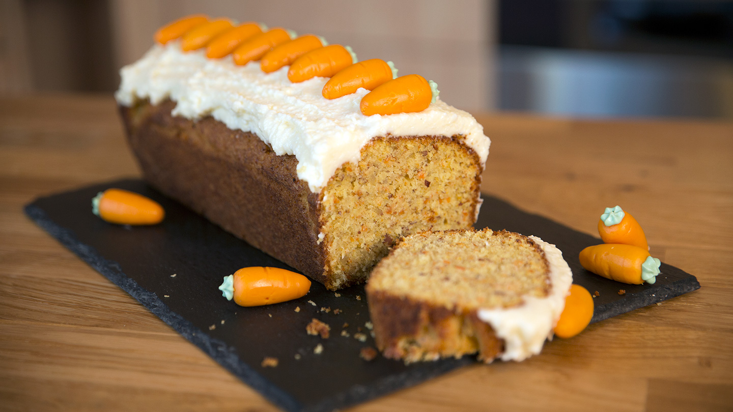 Rüebli-Kokos-Cake mit Mascarpone-Frosting