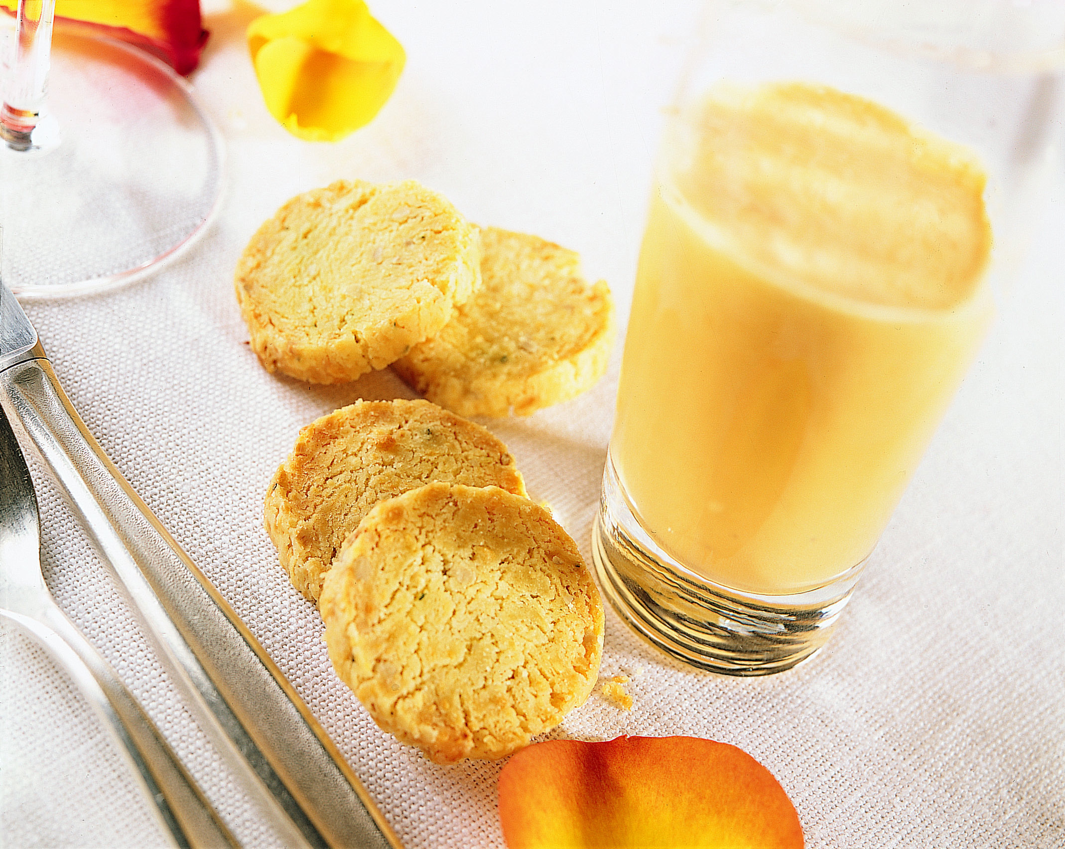 Rüebli-Smoothie mit Cookies