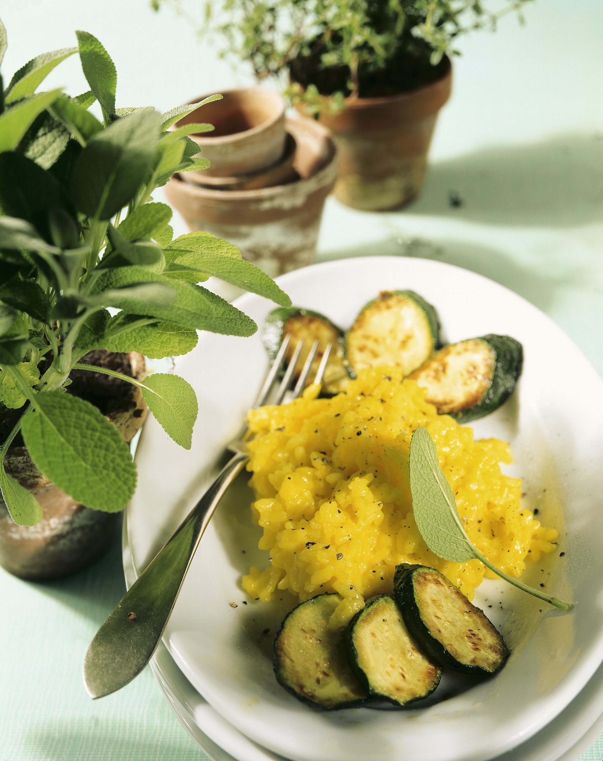 Risotto au safran et courgettes grillées