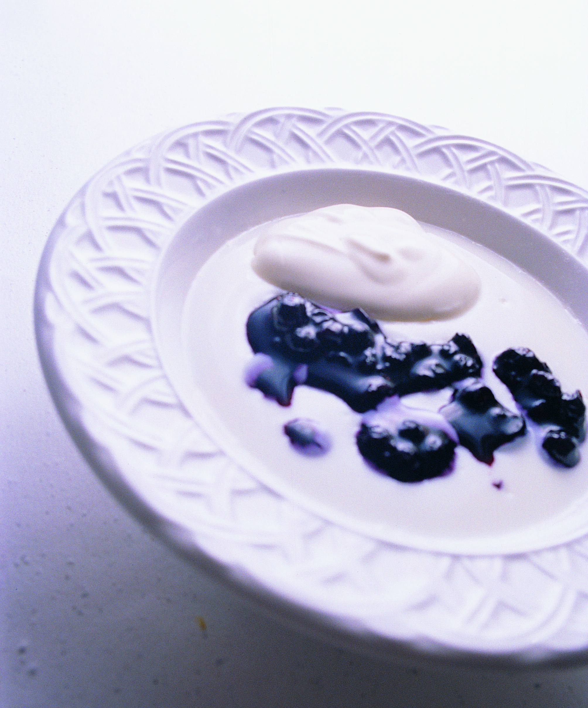 Lait caillé à la double-crème et aux myrtilles