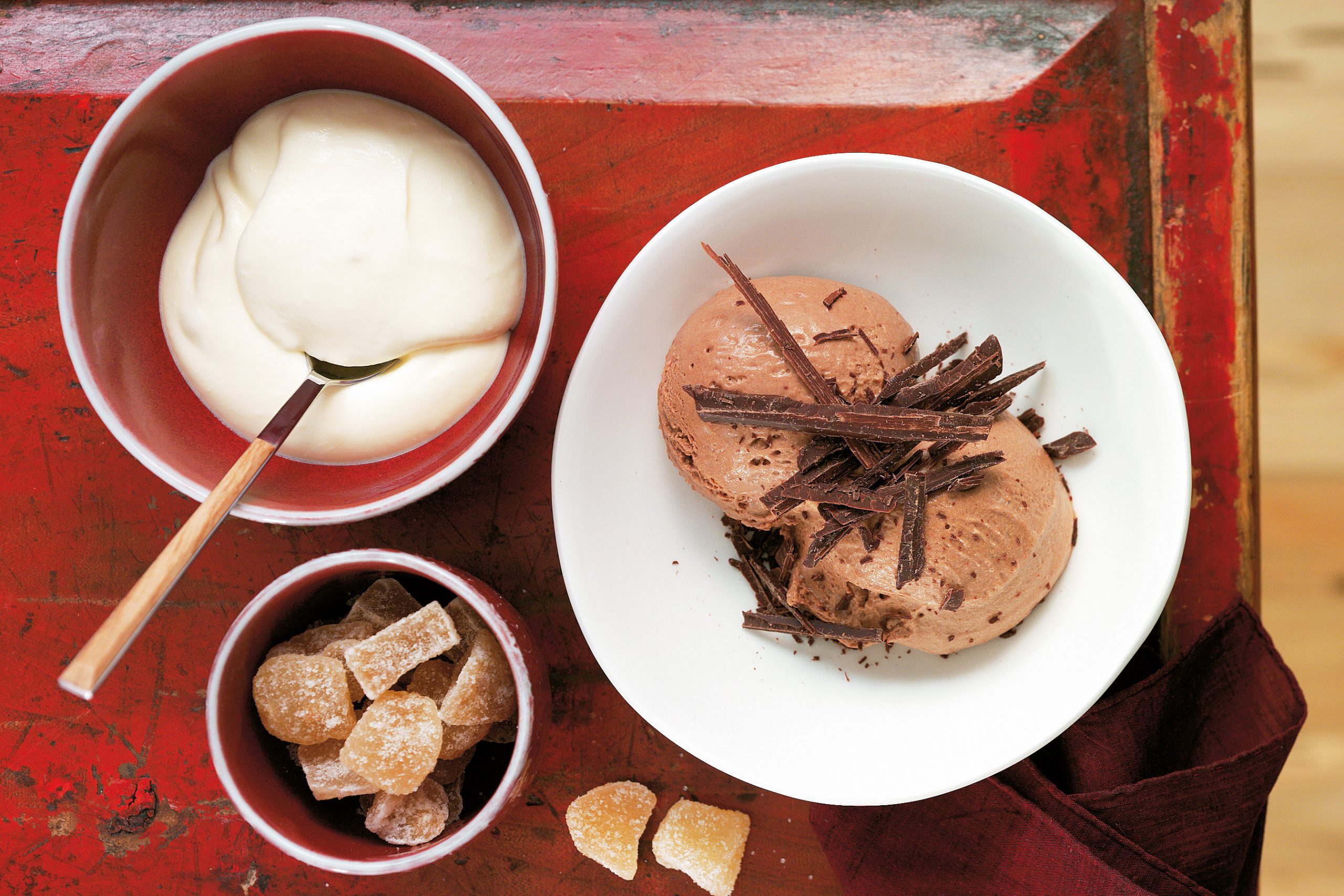 Mousse au chocolat et écume de gingembre