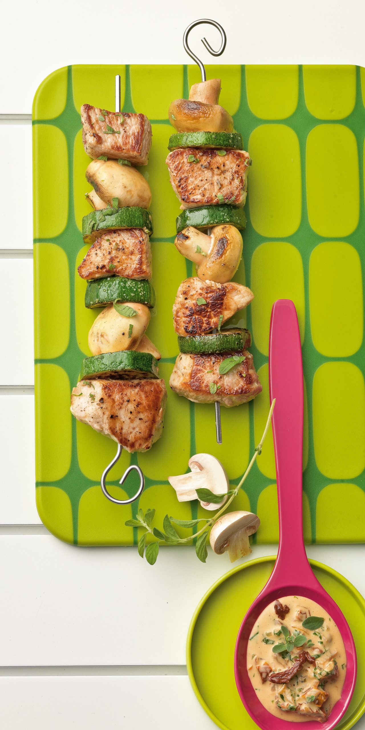 Schweinefleisch-Pilz-Spiesse