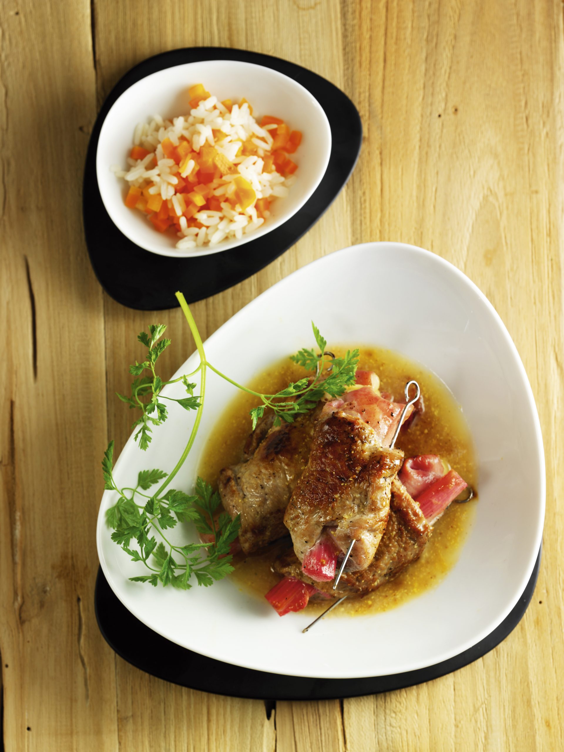 Schweinsröllchen mit Rhabarber