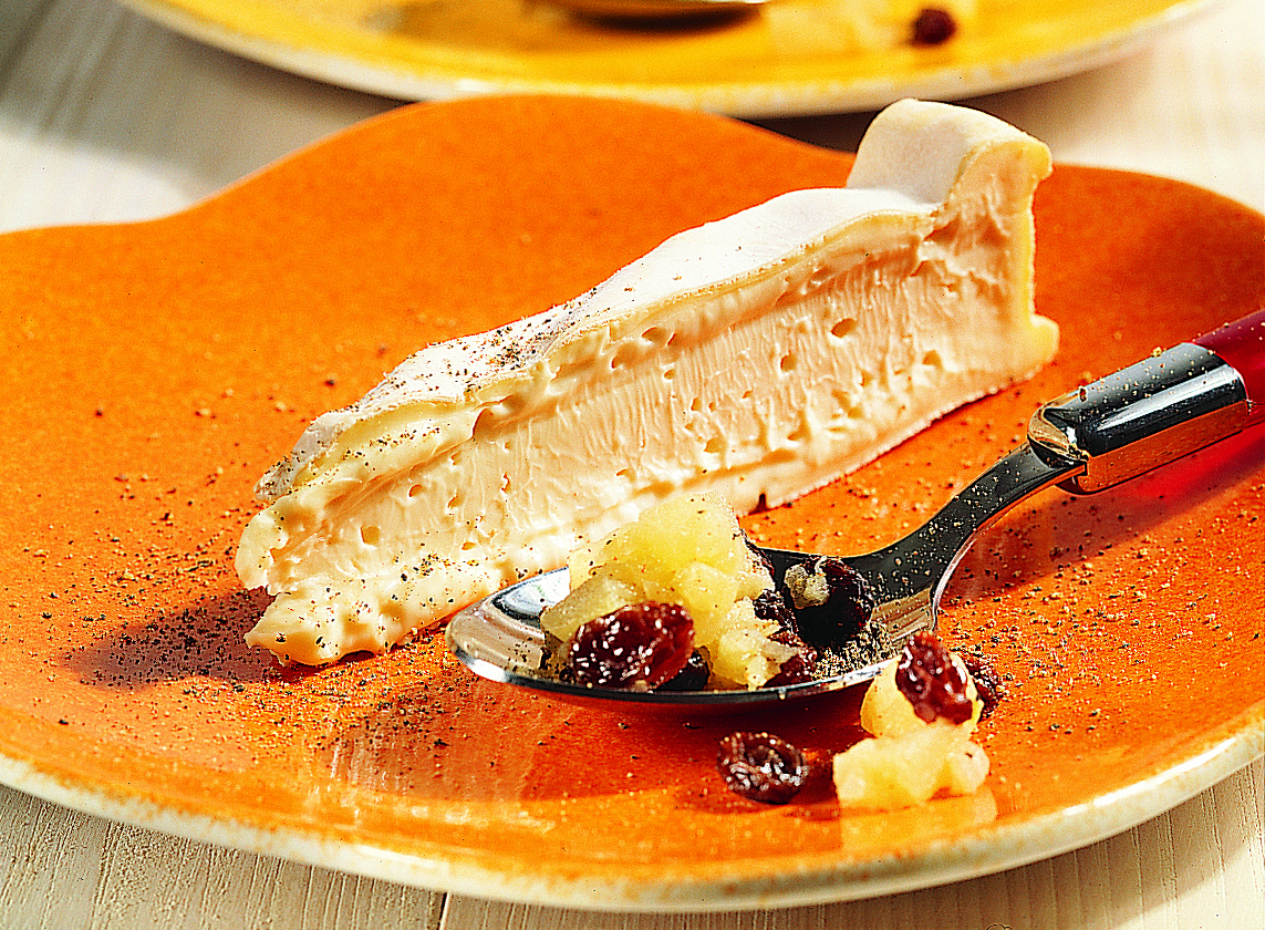 Camembert et son confit pommes-raisins fromage