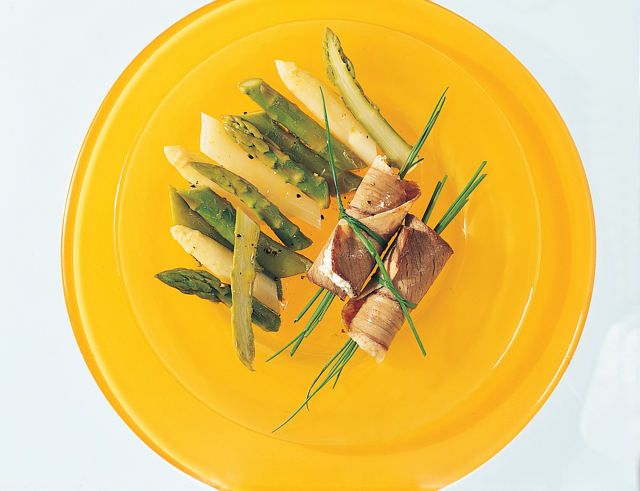 Bouilli roulé et salade d'asperges