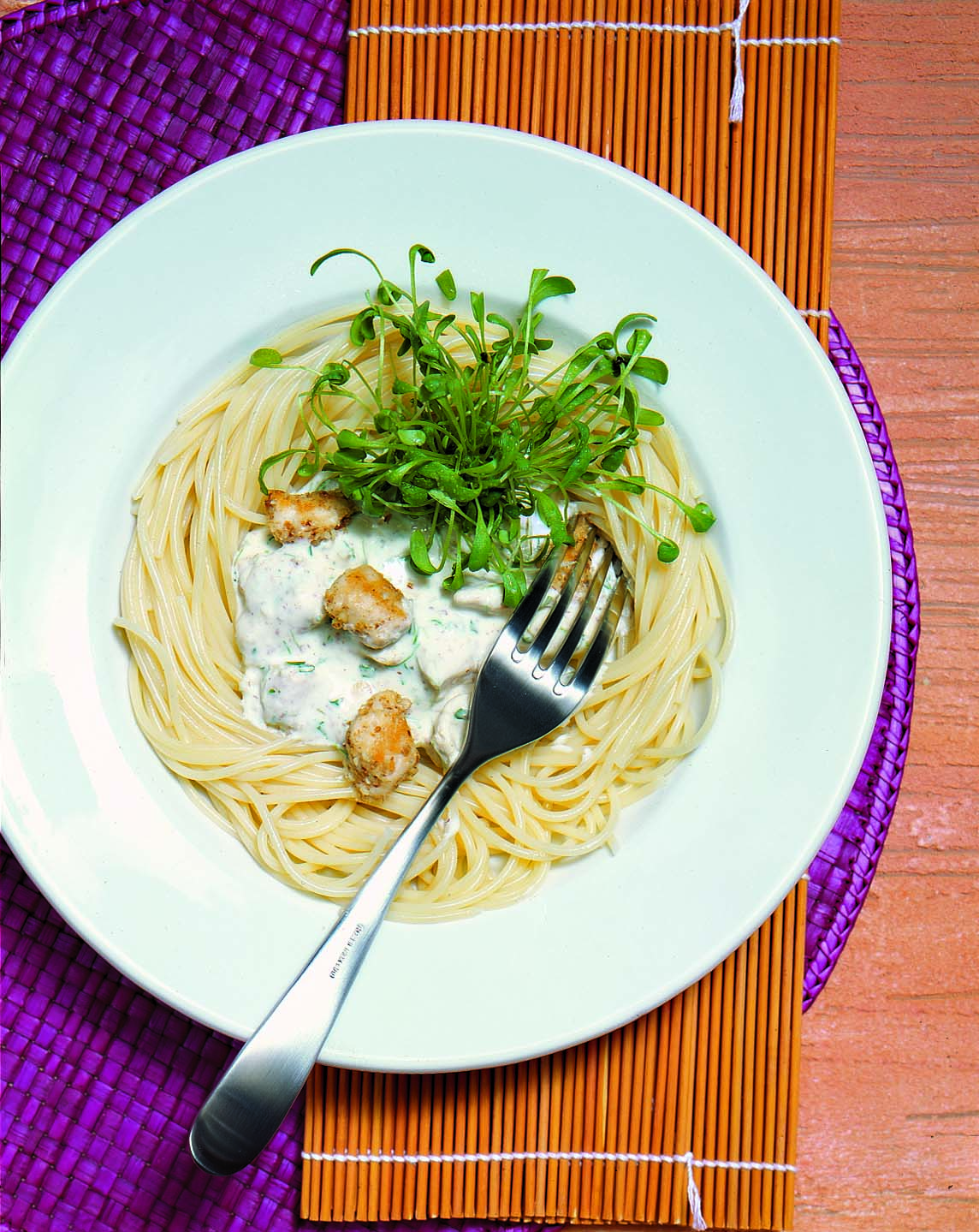Spaghettis sauce poulet-cresson