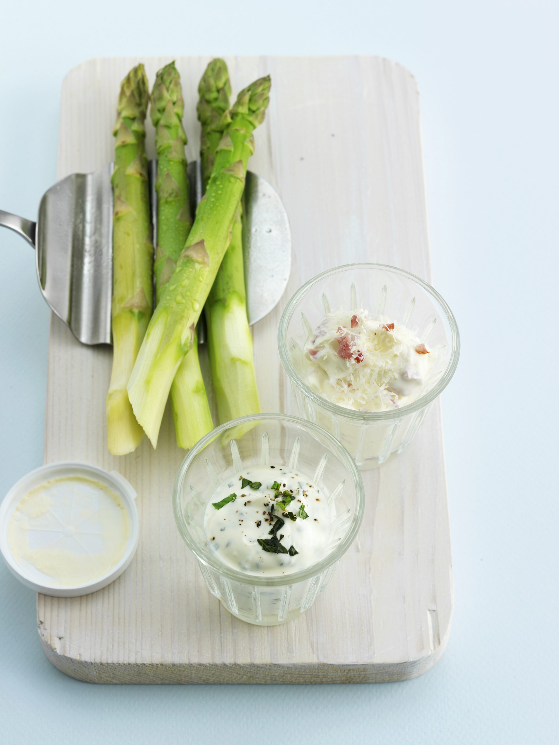 Asperges aux deux dips