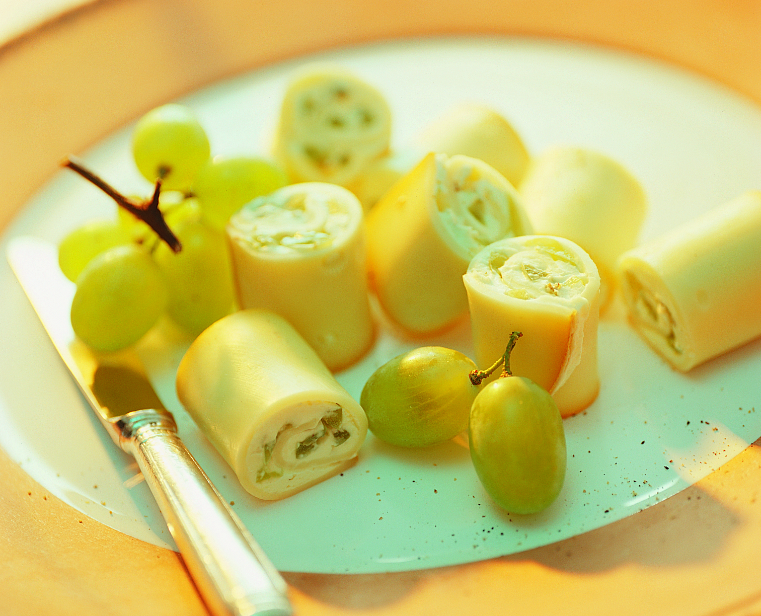 Roulades de tilsiter farcies de raisin