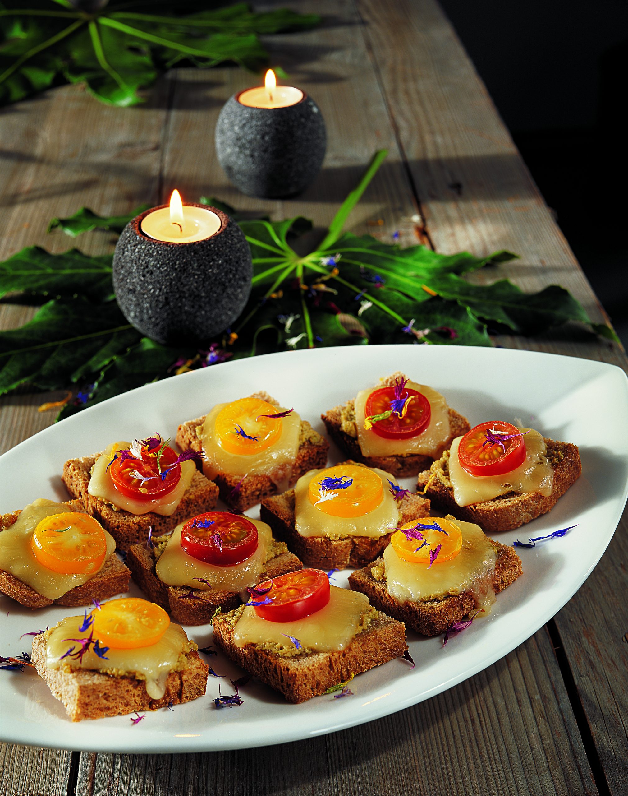 Canapés aux tomates