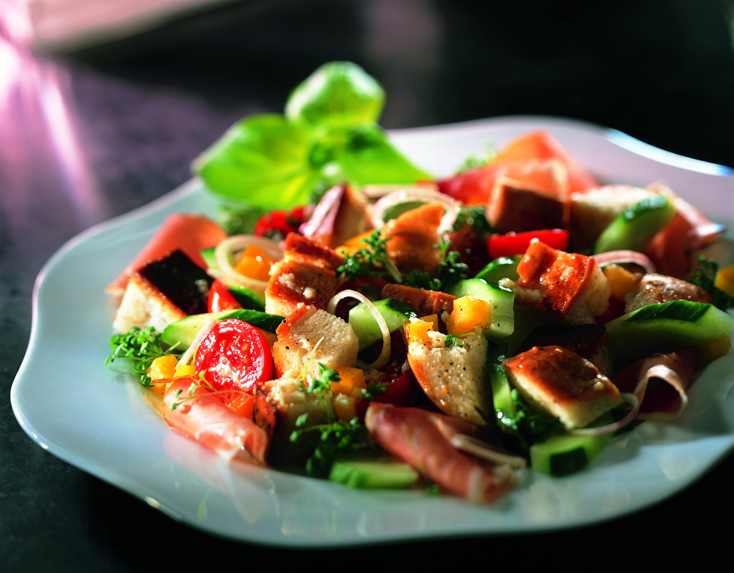 Toskanischer Brotsalat (Panzanella)