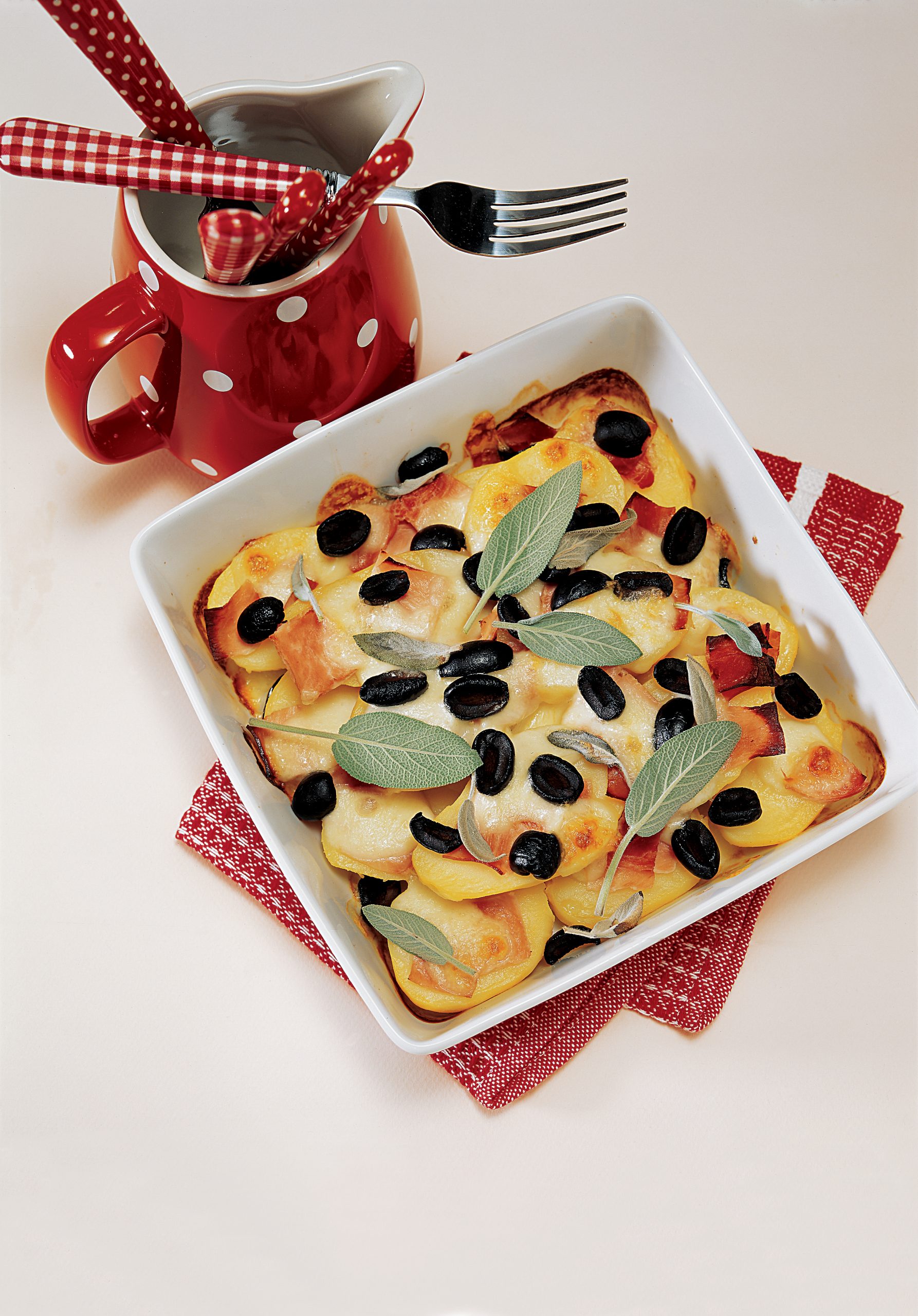 Pommes de terre gratinées avec jambon
