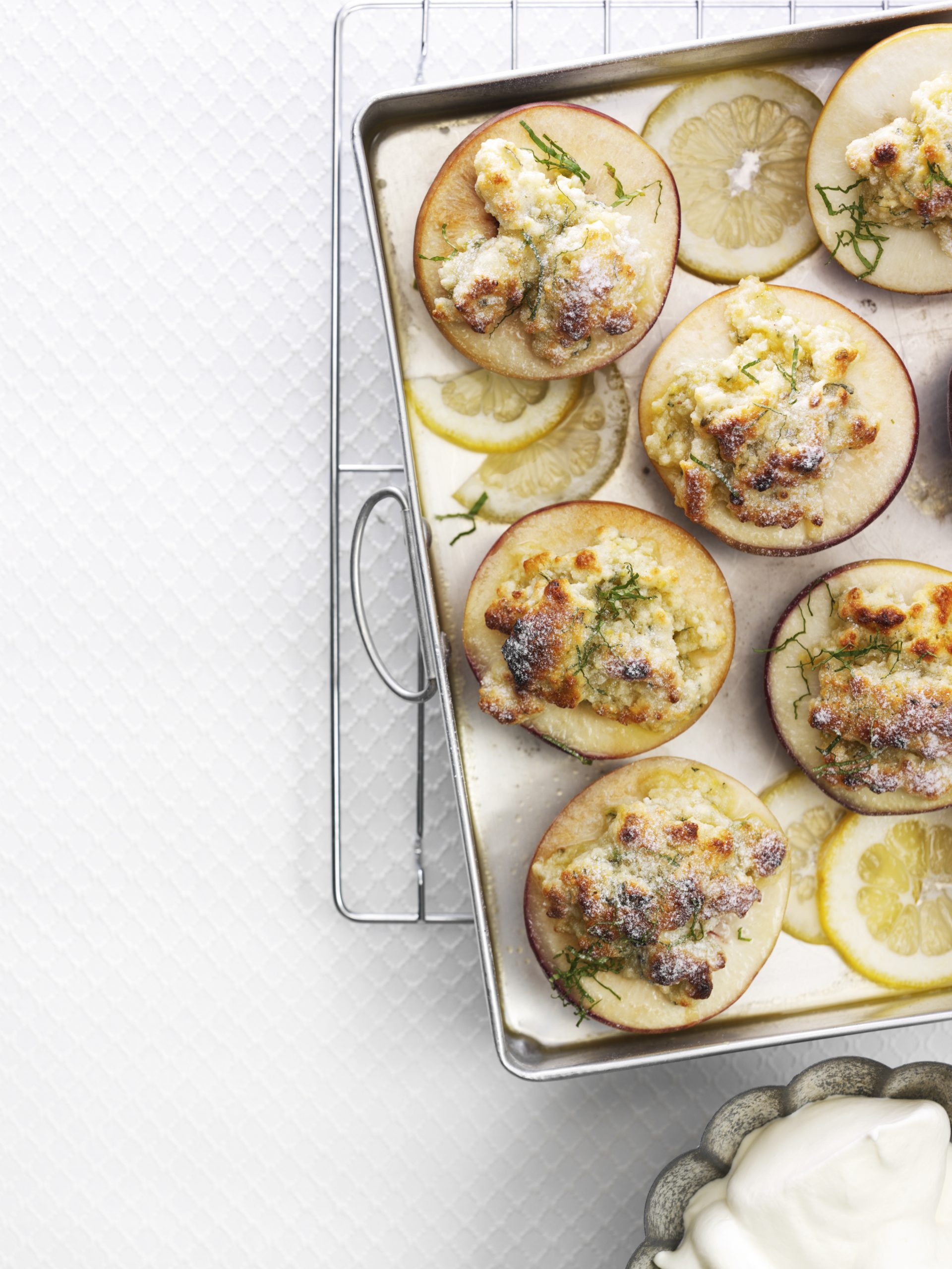 Demi-pêches gratinées