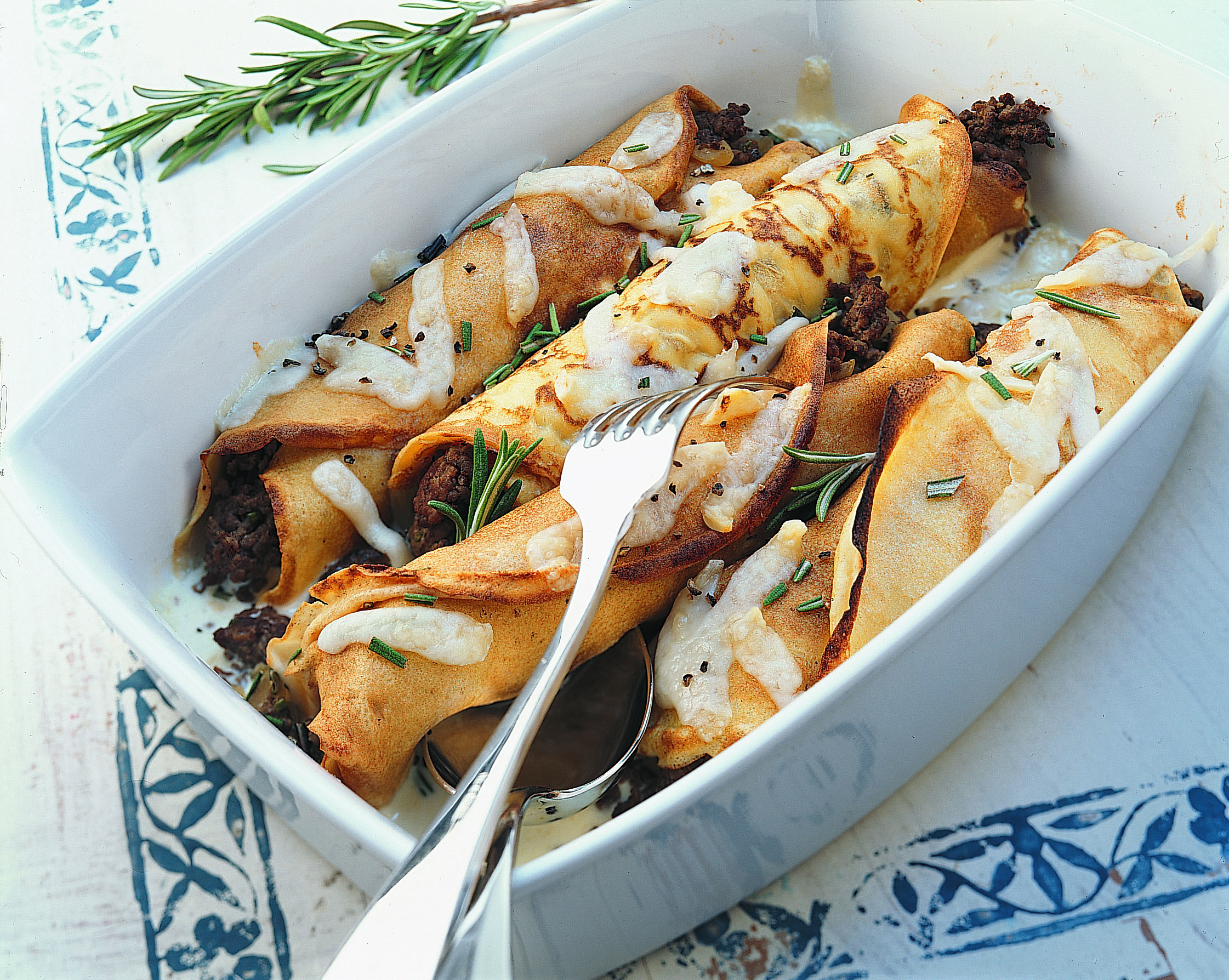 Crêpes à la viande hachée gratinées