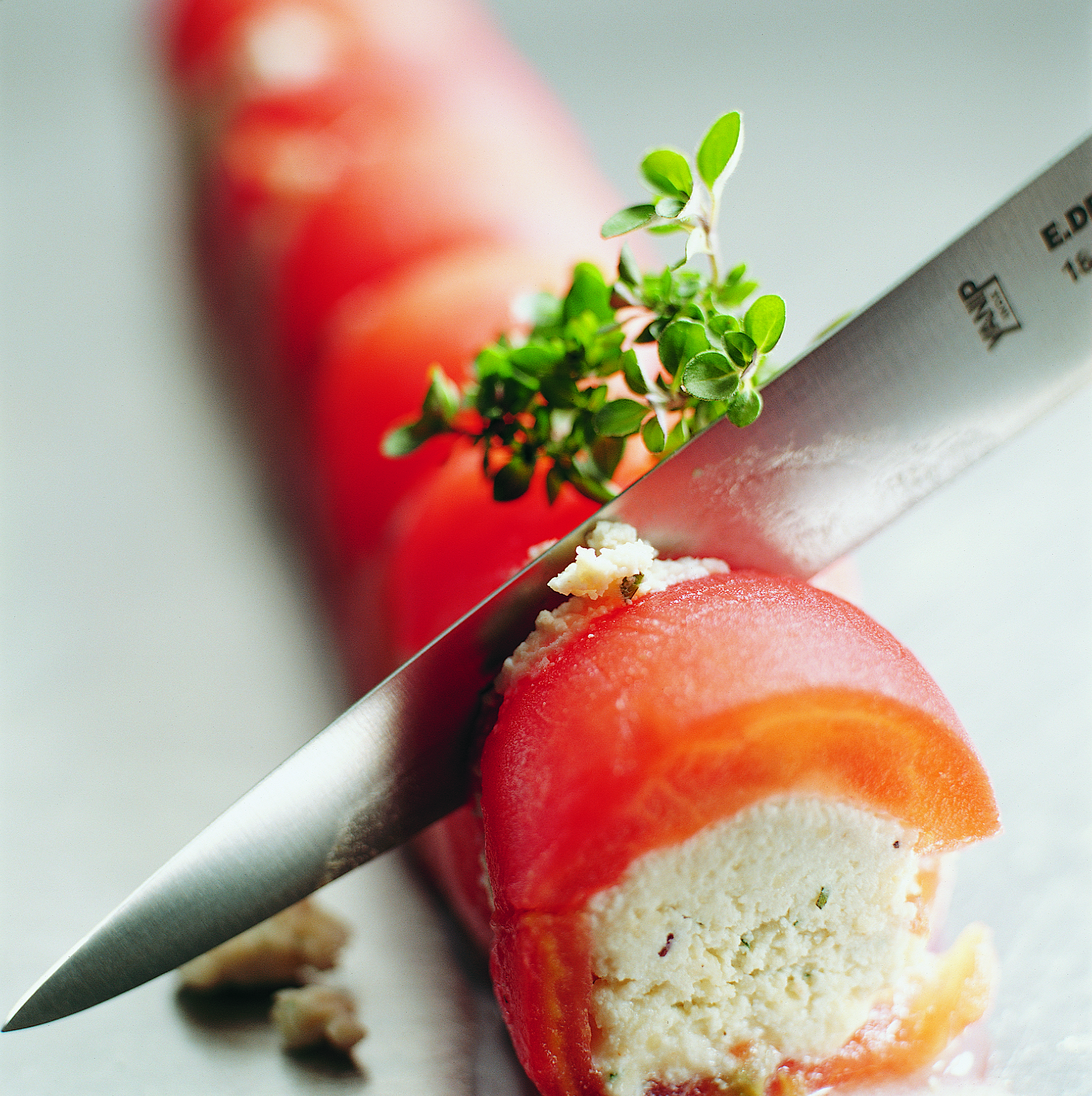 Ziger-Terrine mit Tomaten