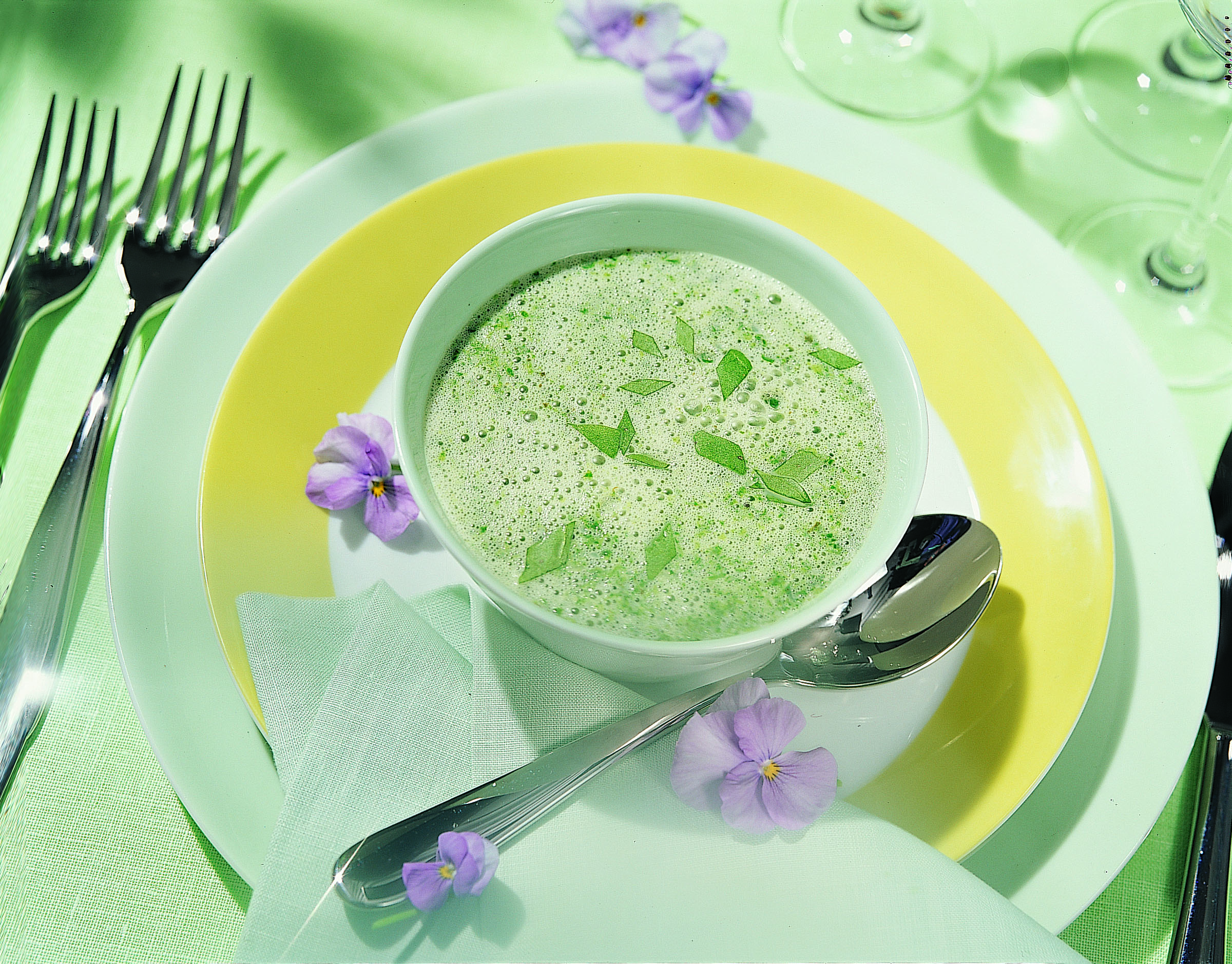 Velouté au citron et aux herbes