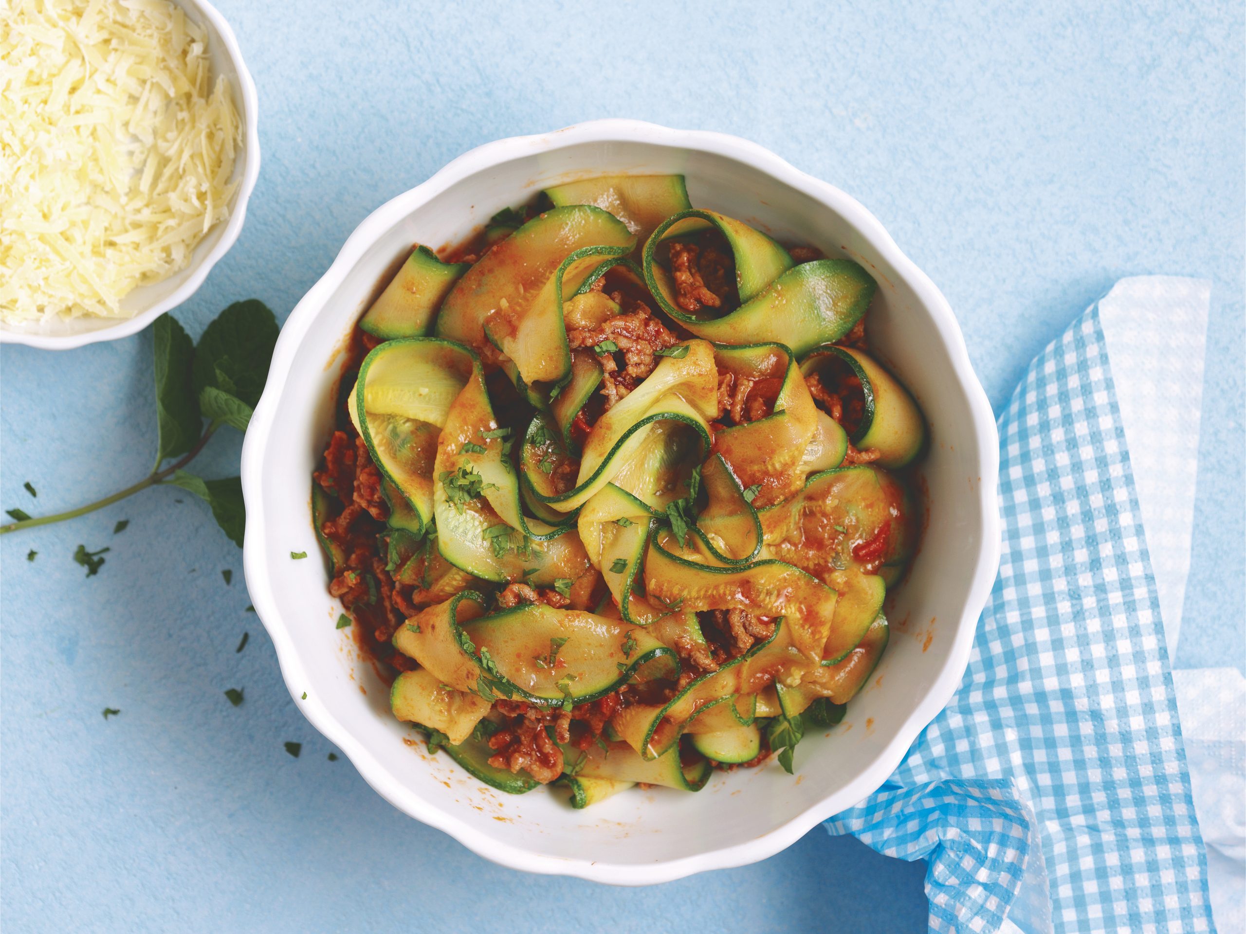 Zoodles (Zucchettinudeln) à la Bolognese