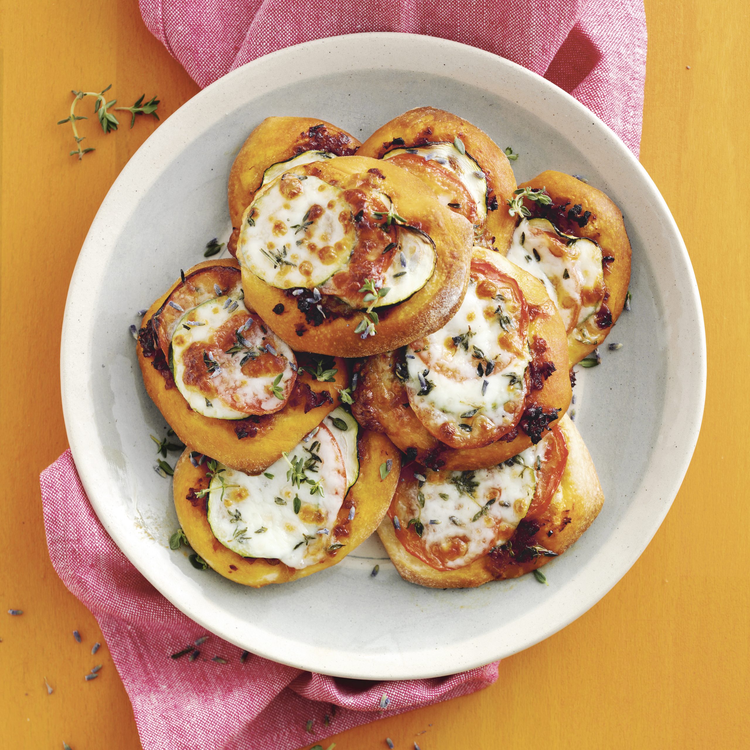 Zucchetti-Tomaten-Pizzette