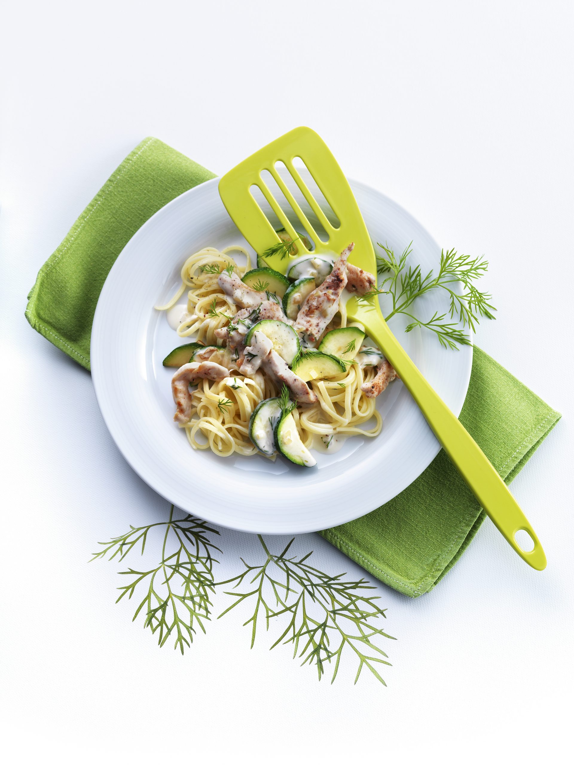 Poêlée de courgettes au poulet