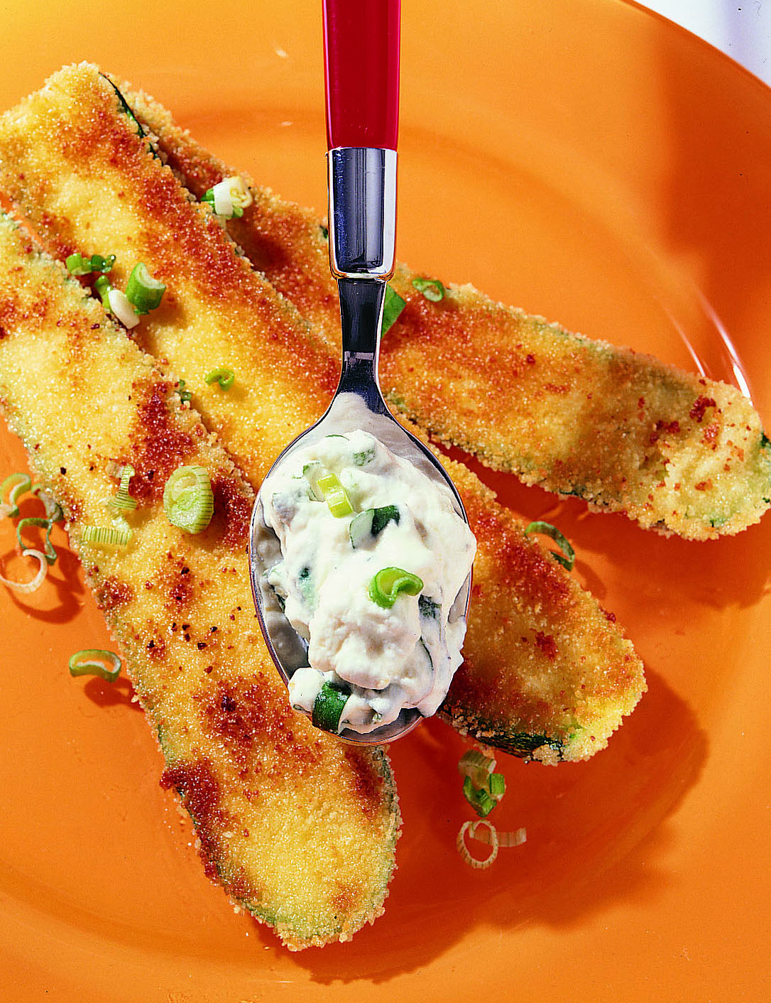 Zucchini-Schnitzel an Basilikum-Zitronensauce