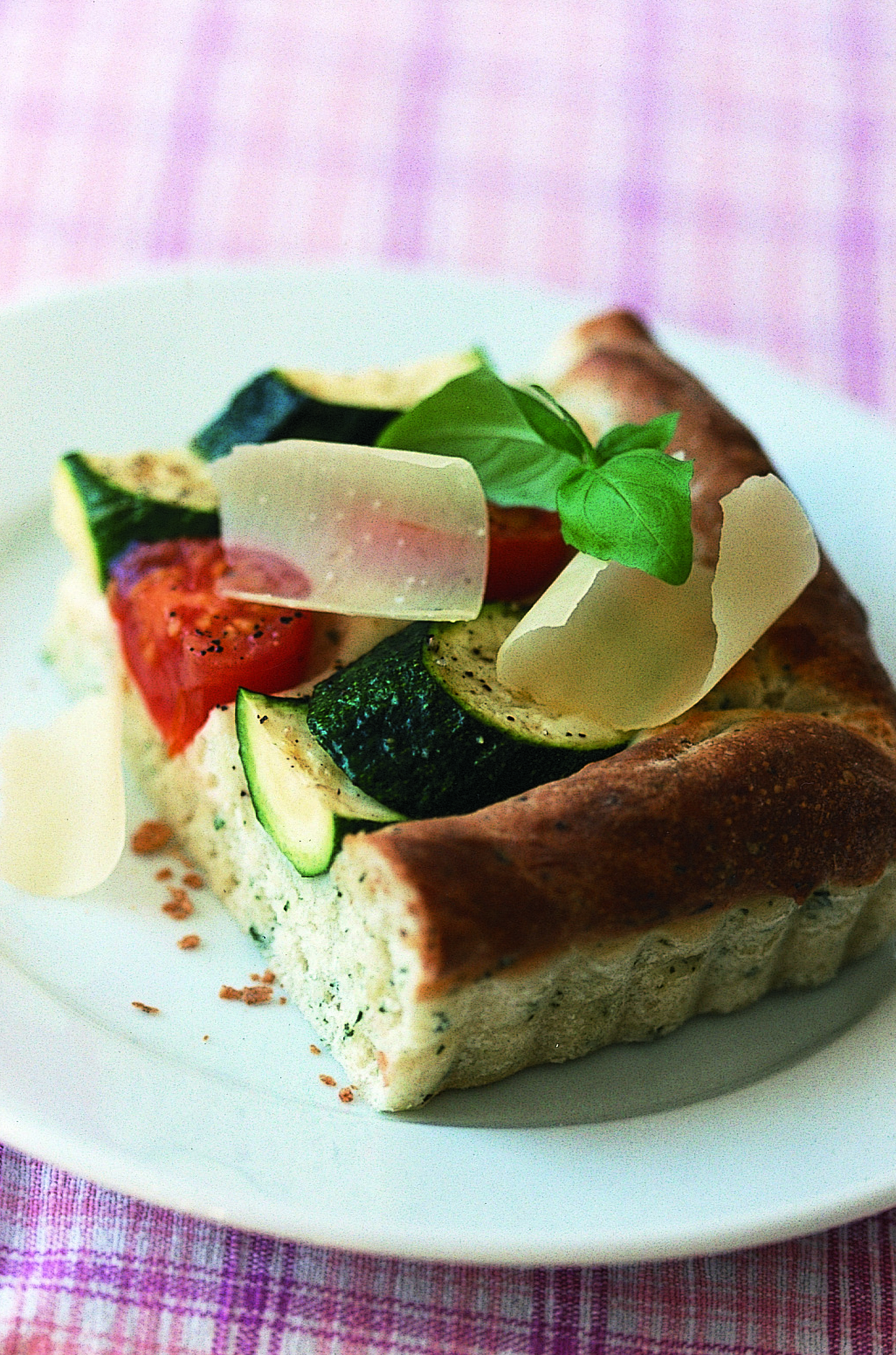 Zucchiniblechkuchen mit Kräutern
