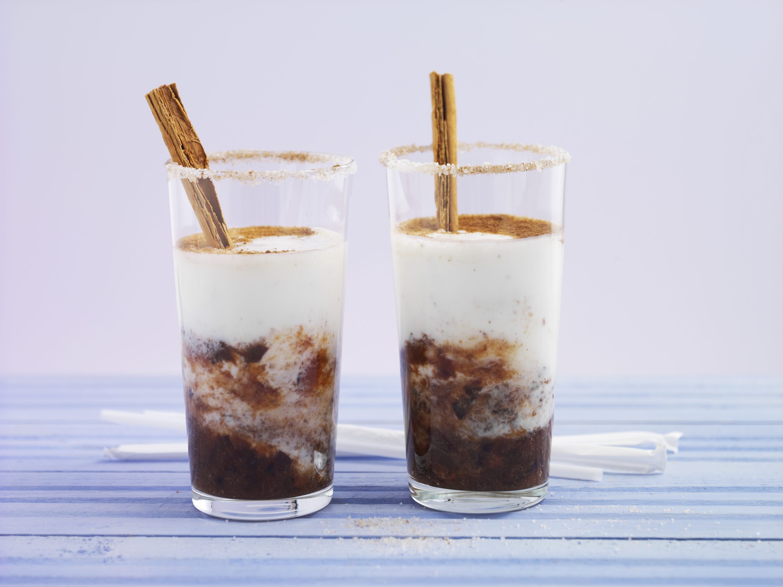 Smoothie aux pruneaux et sucre à la cannelle