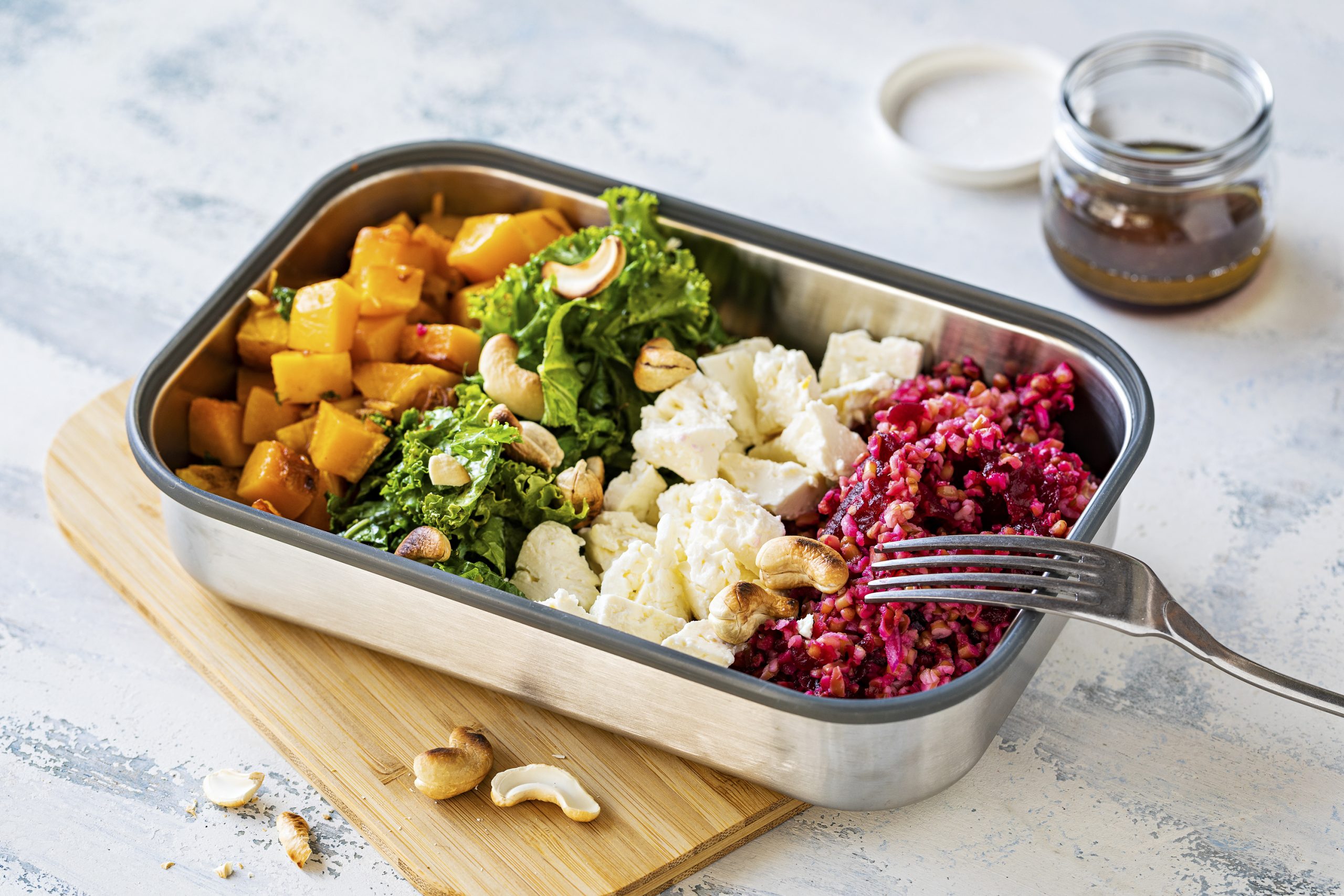 Salad Bowl mit Bulgur, Kürbis und Federkohl