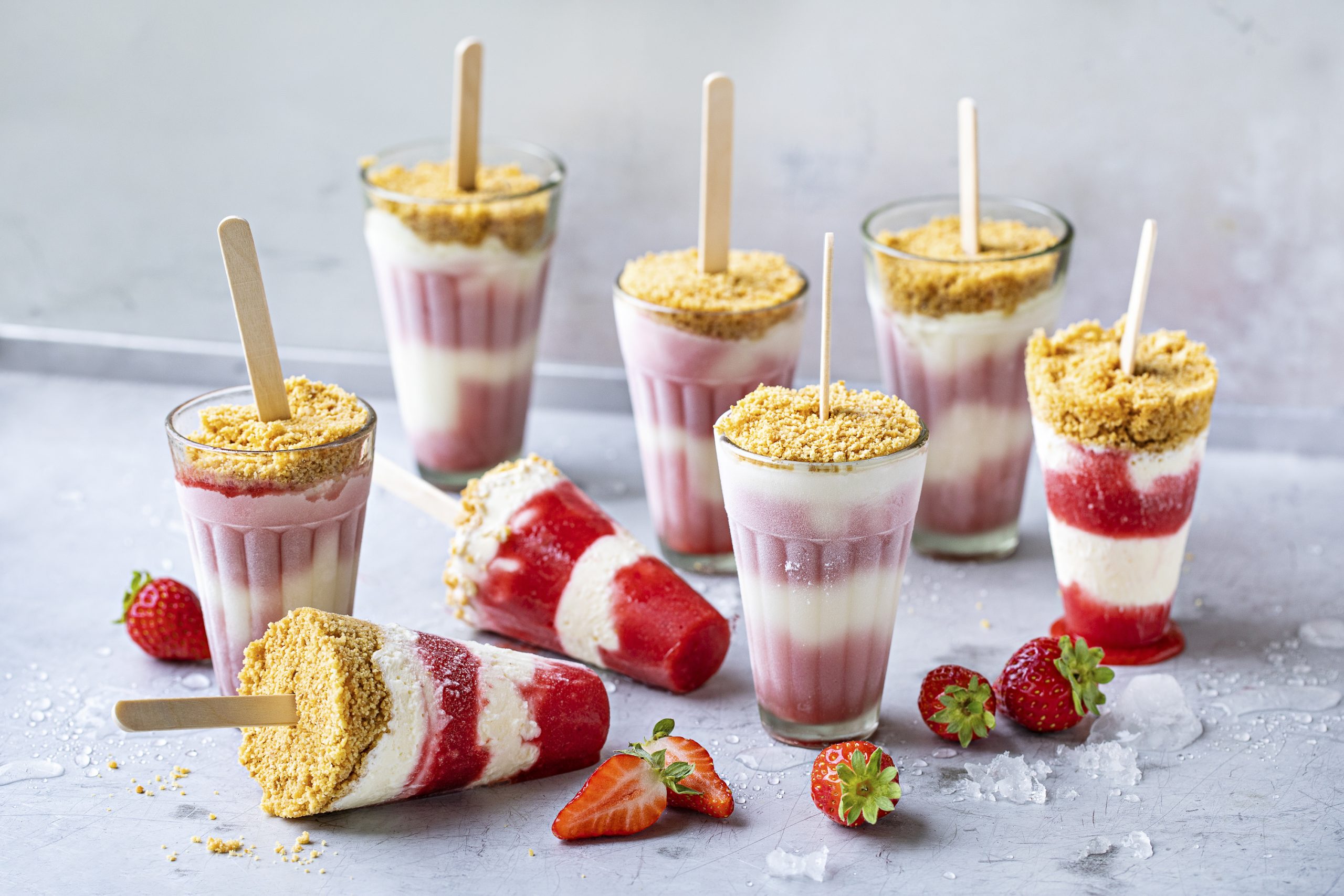 Cheesecake pops à la fraise (cheesecake glacé)