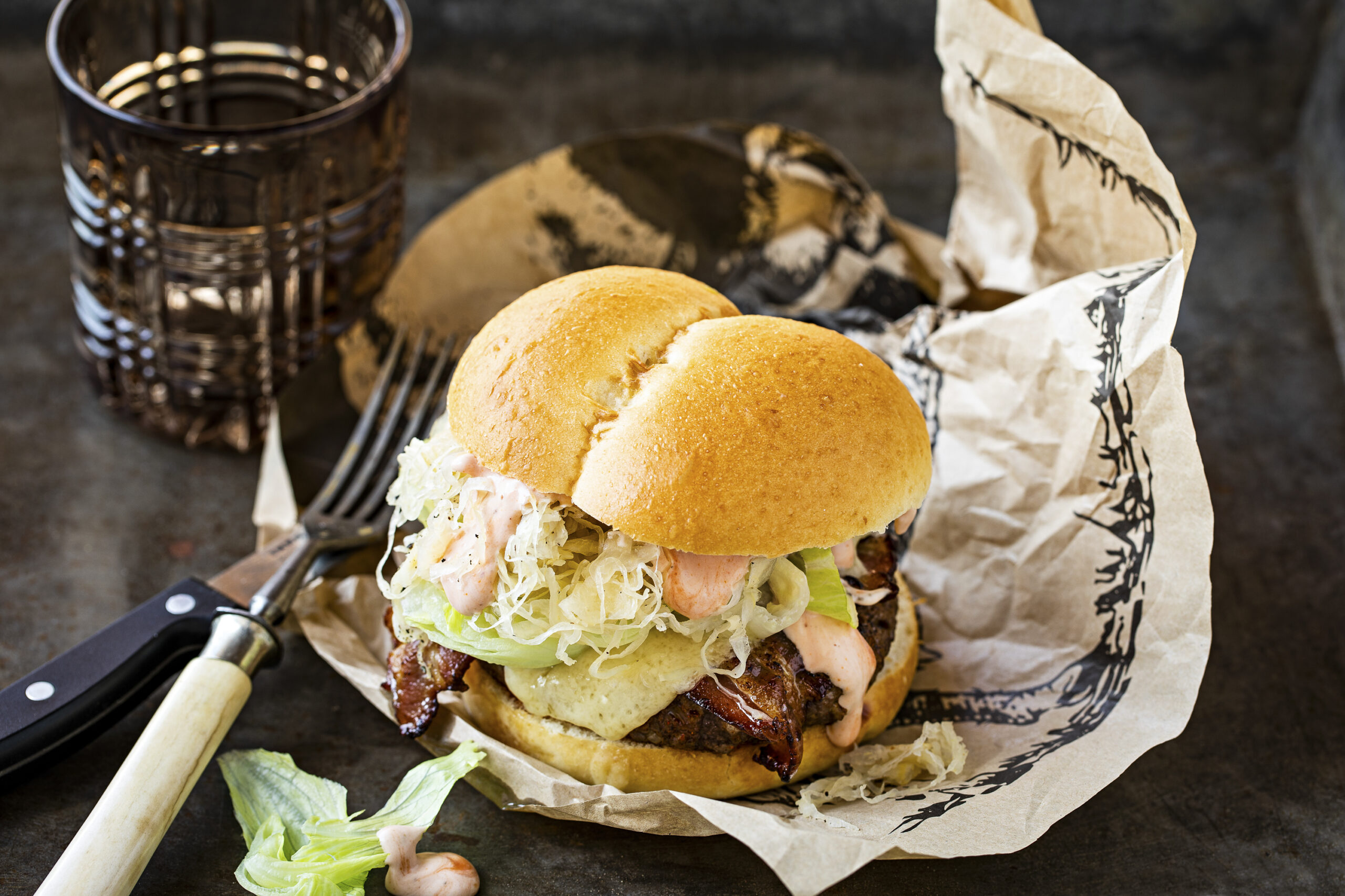 Speck-Sauerkraut-Burger