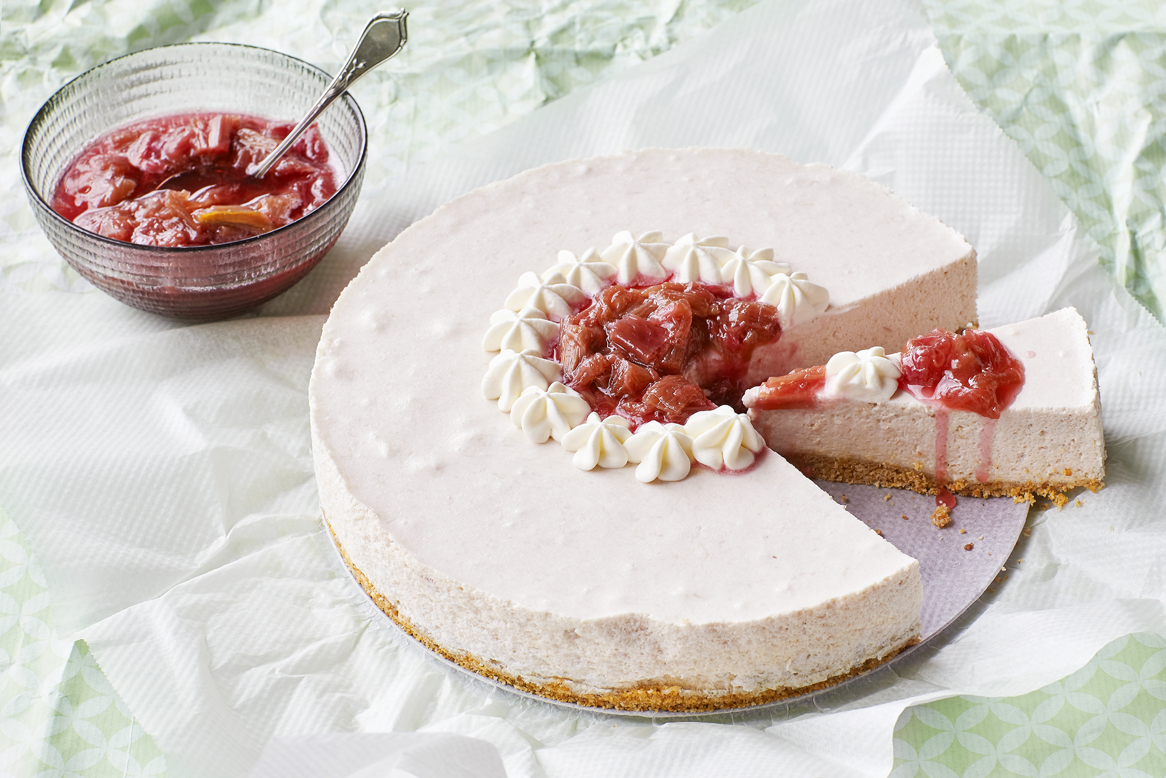 Gâteau au séré à la rhubarbe