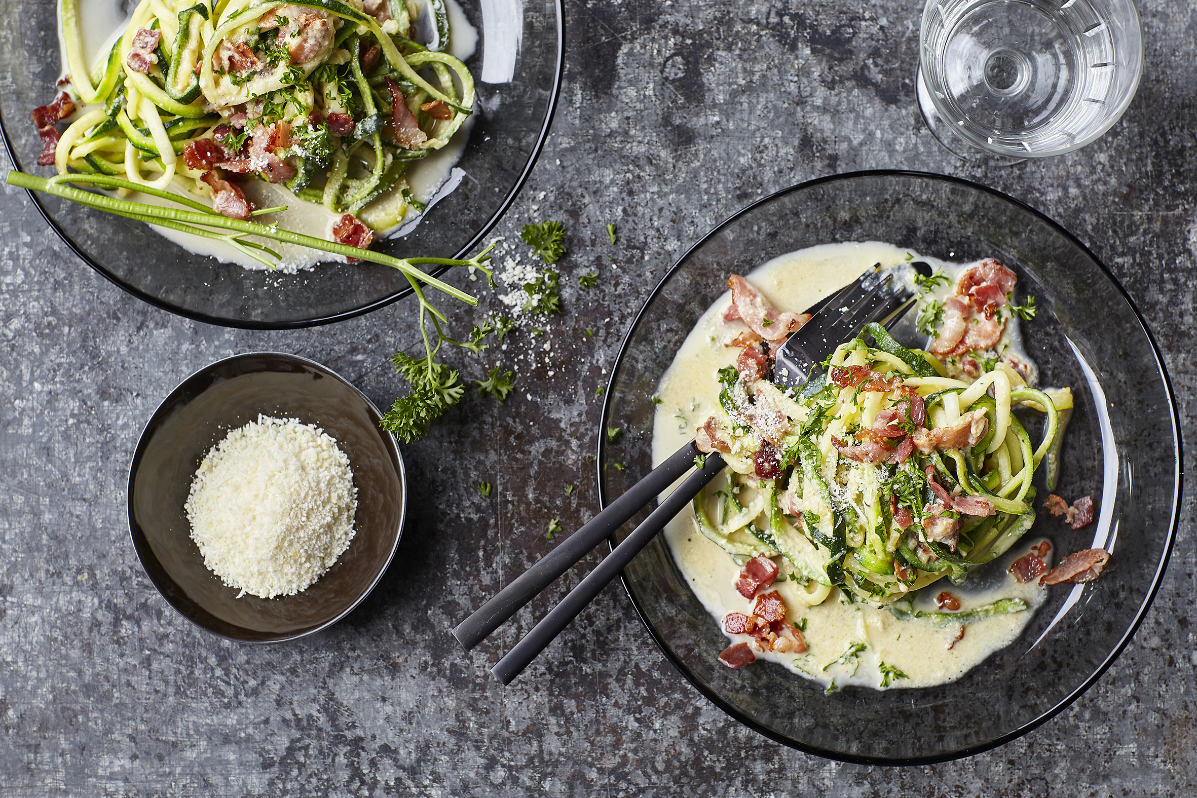 Zoodles (spaghetti de courgettes) carbonara (low carb)