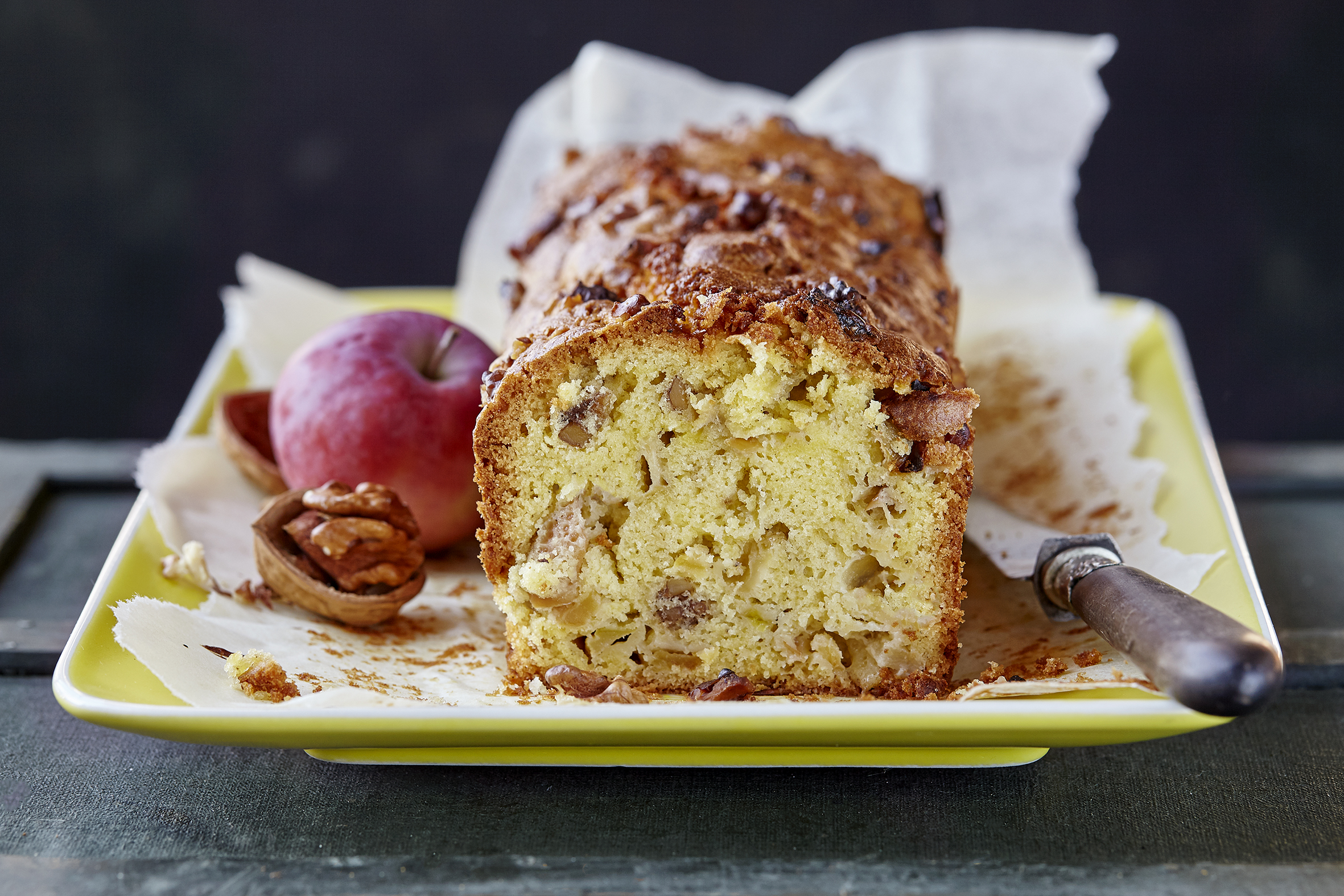 Apfel-Baumnuss-Cake