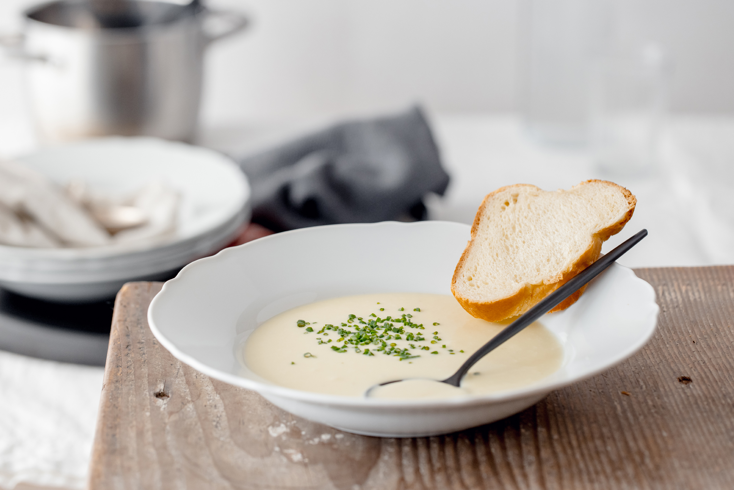 Vichyssoise (crème de poireau et de pomme de terre)