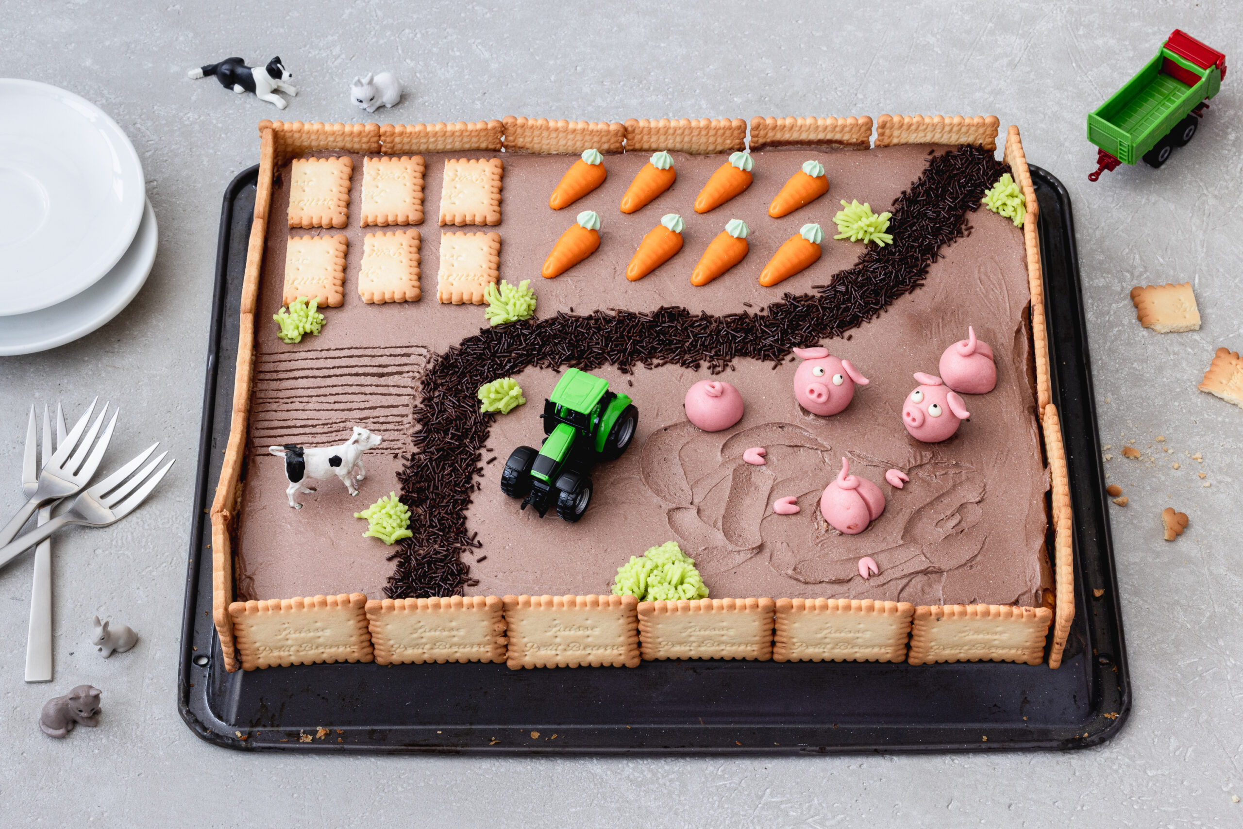Gâteau d'anniversaire ferme et tracteur pour Mathias 2 ans - Les