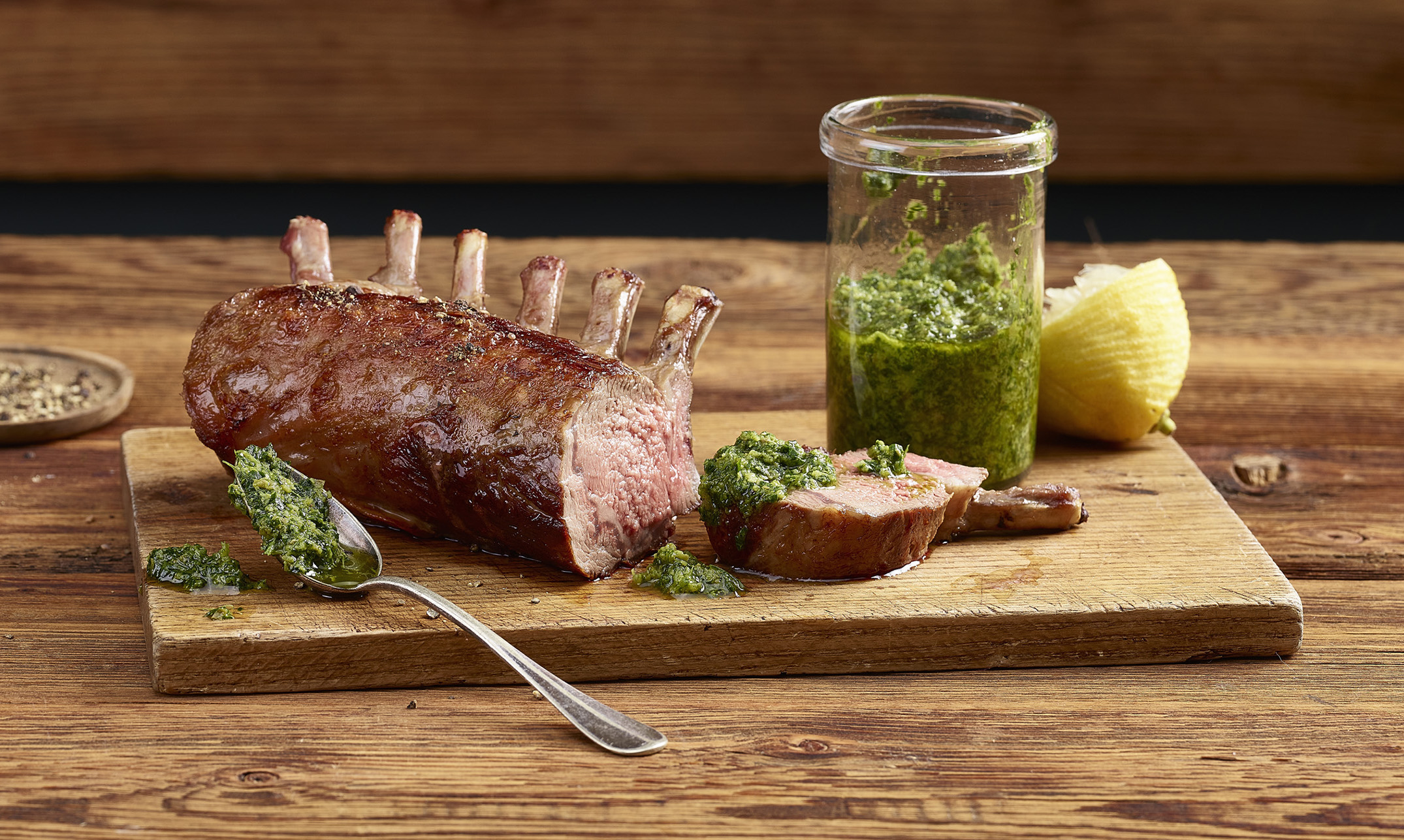Lammrack mit Salsa verde 